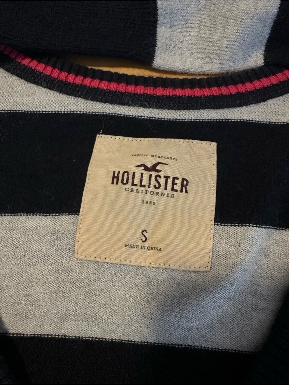 Vintage Sz small Hollister medium women's v neck striped sweater - Picture 2 of 5